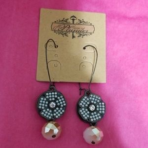 Super cute Plunder earrings